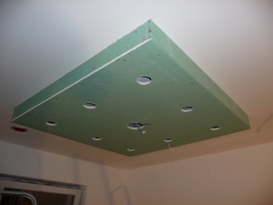 Trockenbaukonstruktion für Deckenbeleuchtung in der Küche