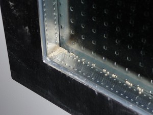 Perlen im Inneren des Tür-Glases